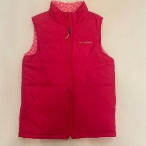 ❄️Mint condition reversible pink vest for girls